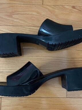 Steve Madden Black Chunky Platform Slide Sandals